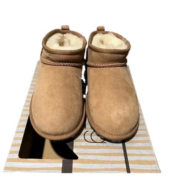 Kirkland Signature Girl’s Boots Shearling Easy Slip on Ankle Brown Size 1 NIB - Picture 3 of 9